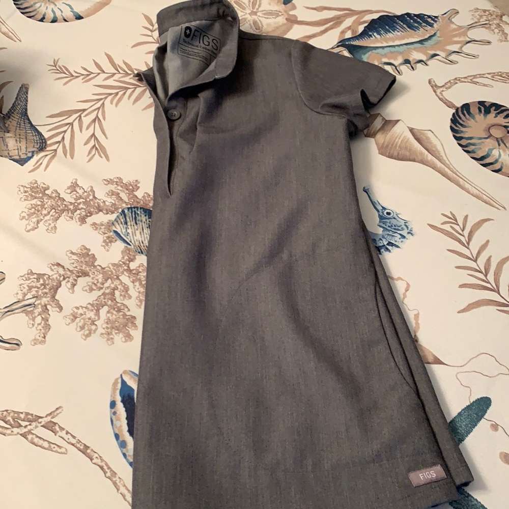 FIGS- Scrub top! XS
